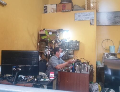 Service Kacamata di Bali